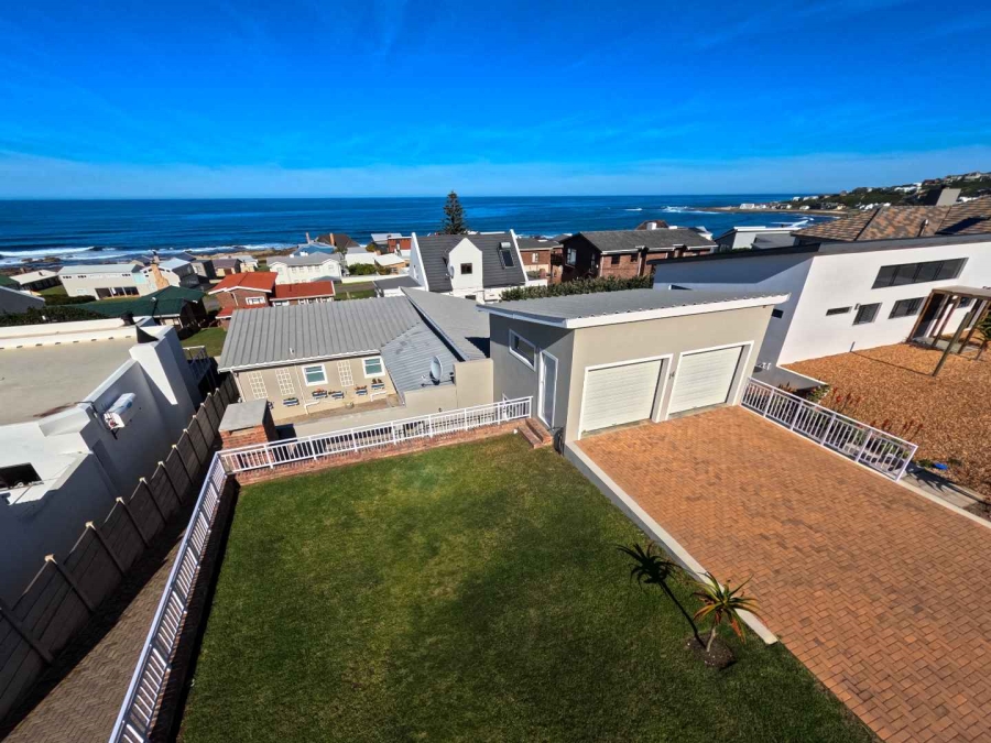4 Bedroom Property for Sale in Jongensfontein Western Cape